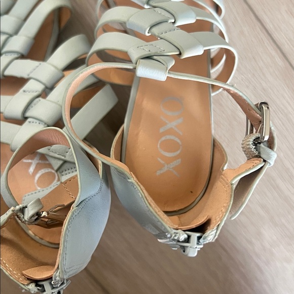 XOXO Pale Blue Crisscross Heeled Sandals Size 7 - Picture 8 of 11